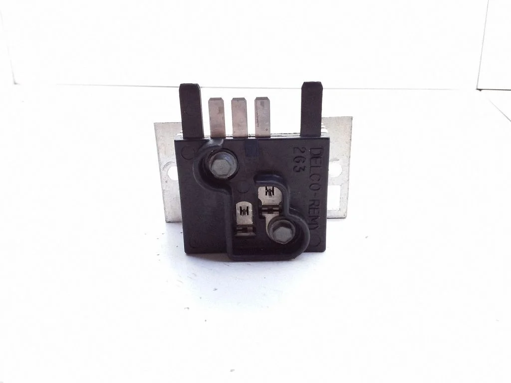 Dzesēšanas ventilatora relejs 29386655