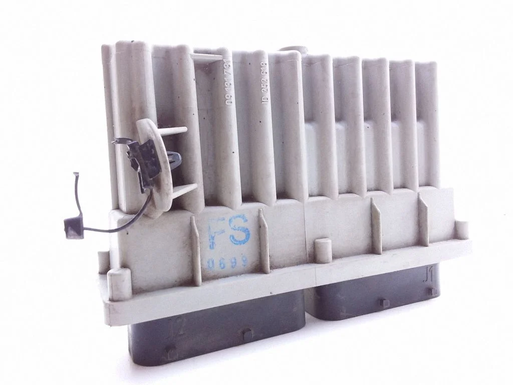 Dzesēšanas ventilatora relejs – Opel Vectra B (1996-2002)