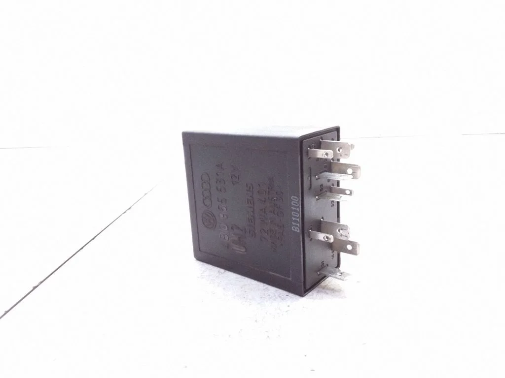 Hazard warning light relay – Skoda Octavia Mk1 (1U) (1996-2004)
