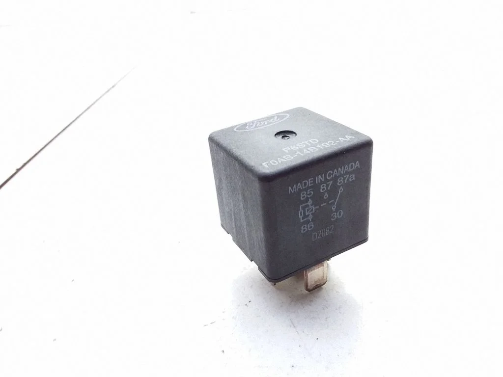 Hazard warning light relay F0AB14B192AA