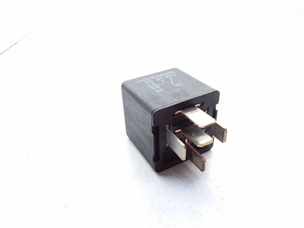 Hazard warning light relay F0AB14B192AA