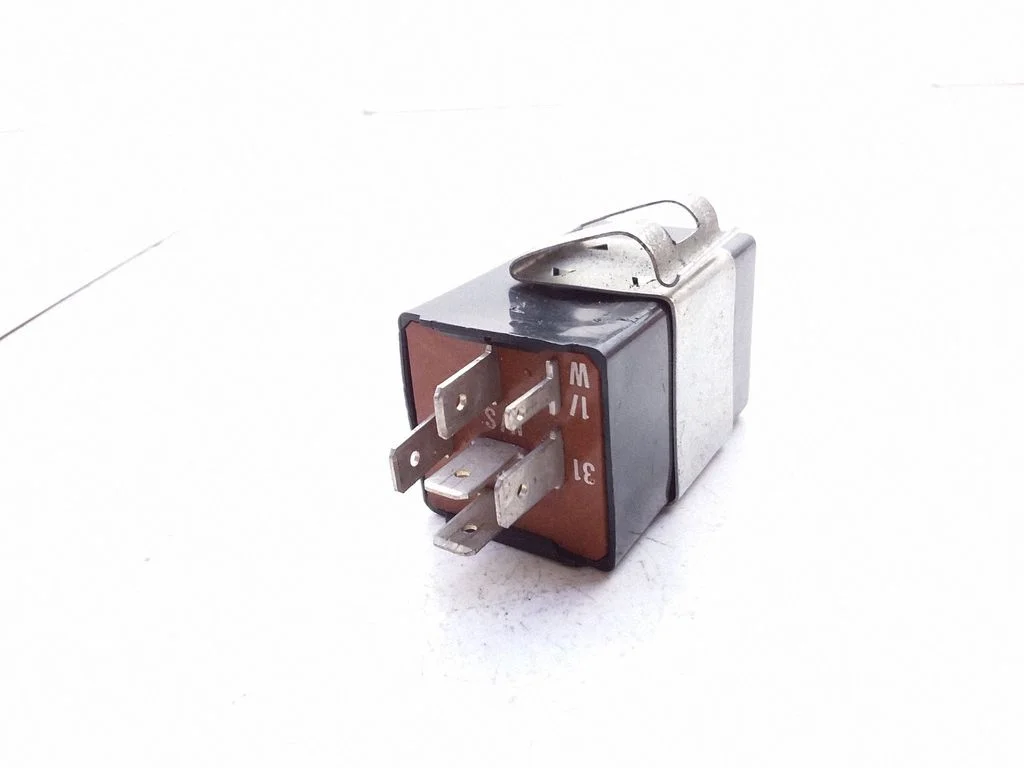 Hazard warning light relay 171919092
