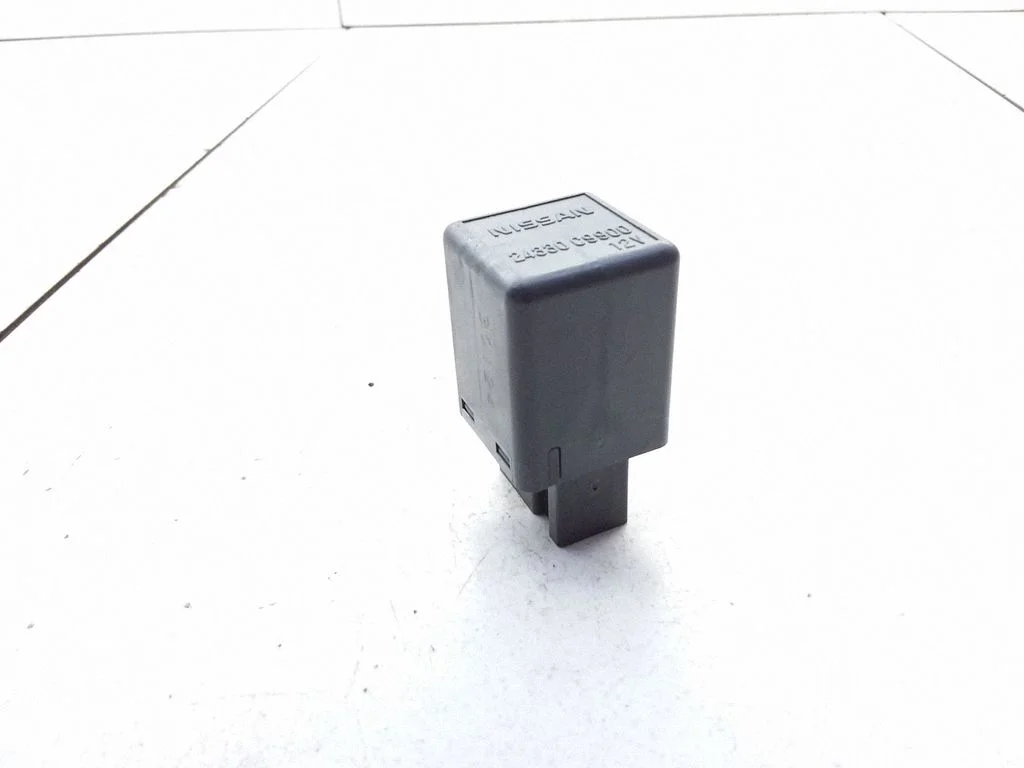 Hazard warning light relay 24330C9900