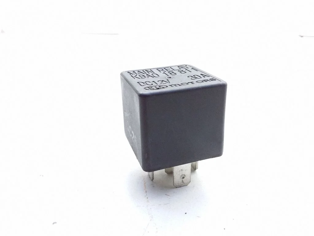 Avārijas gaismu relejs K9A018811