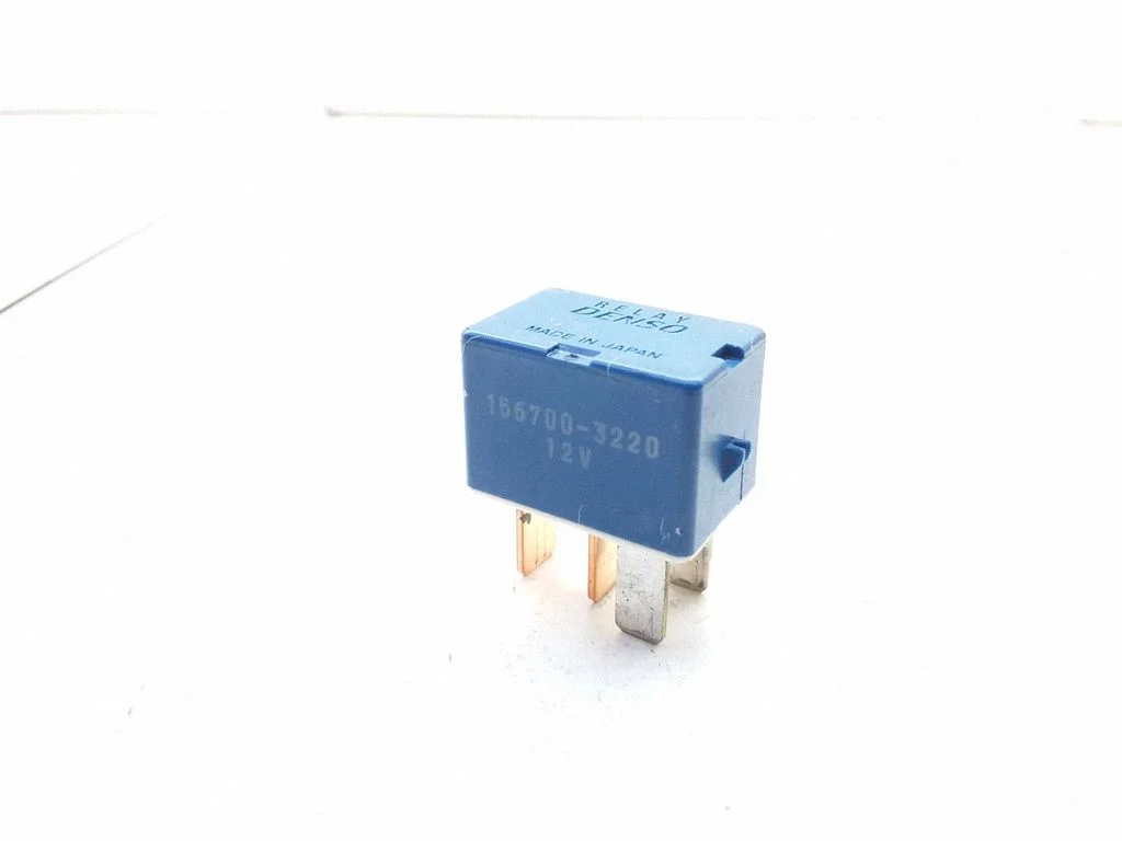 Avārijas gaismu relejs 1567003220