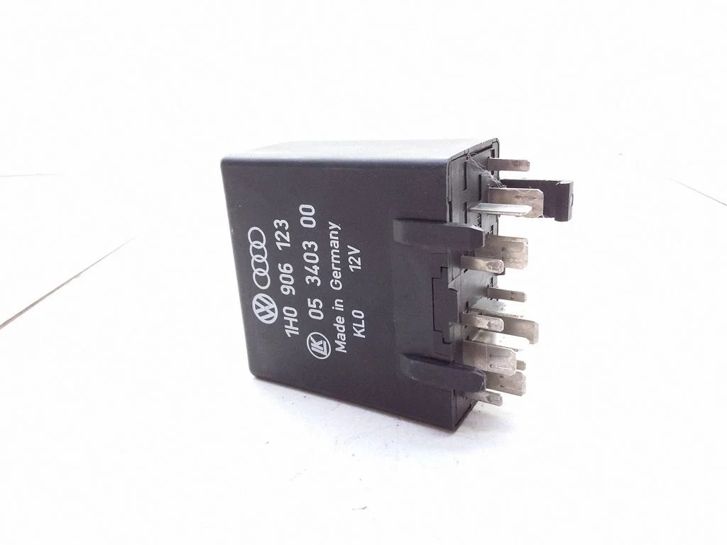Ohutulede relee 1H0906123 – Volkswagen Vento (1992-1998)