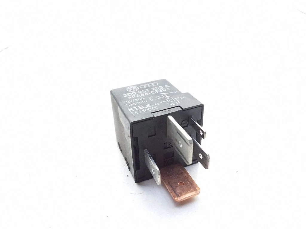 Avārijas gaismu relejs 14150000