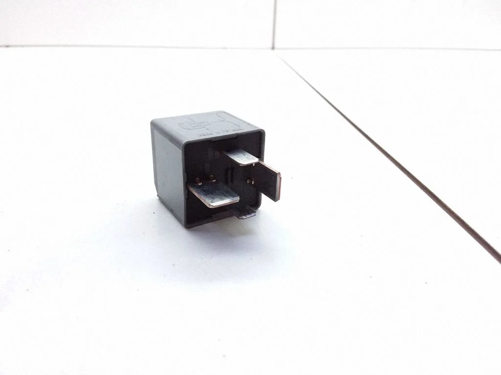 Ohutulede relee F80B14B192AA