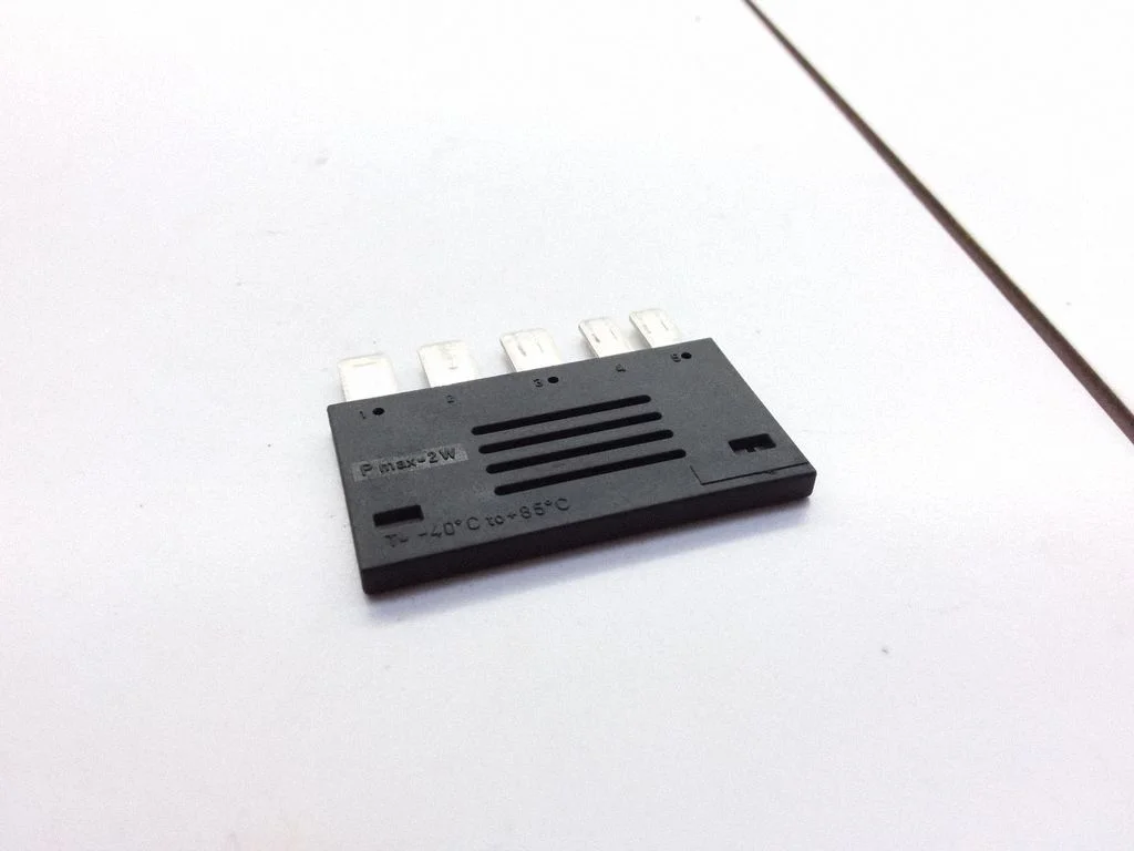 Hazard warning light relay – Volvo S80 (1999-2003)