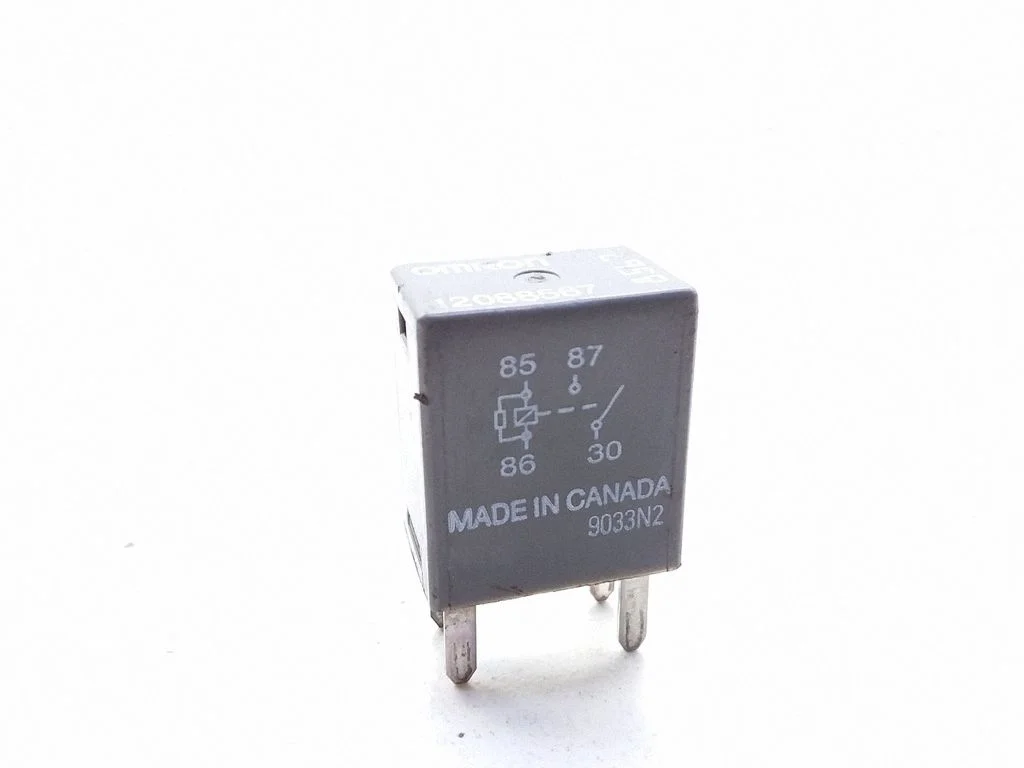 Hazard warning light relay – Opel Sintra (1996-1999)
