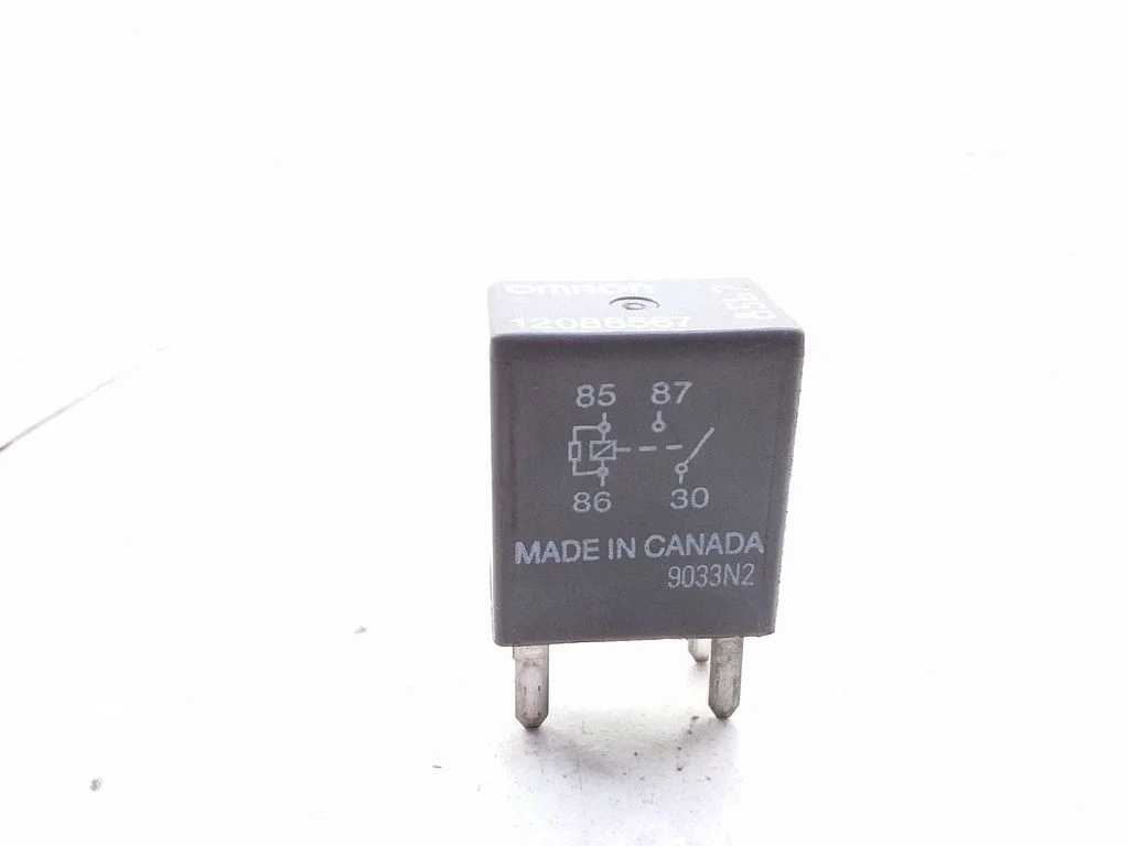 Hazard warning light relay – Opel Sintra (1996-1999)