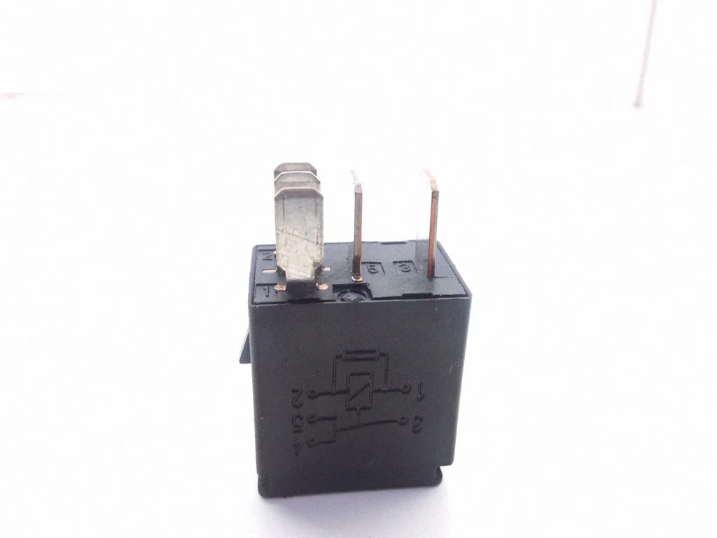 Ohutulede relee – Nissan Almera N16 (2000-2010)