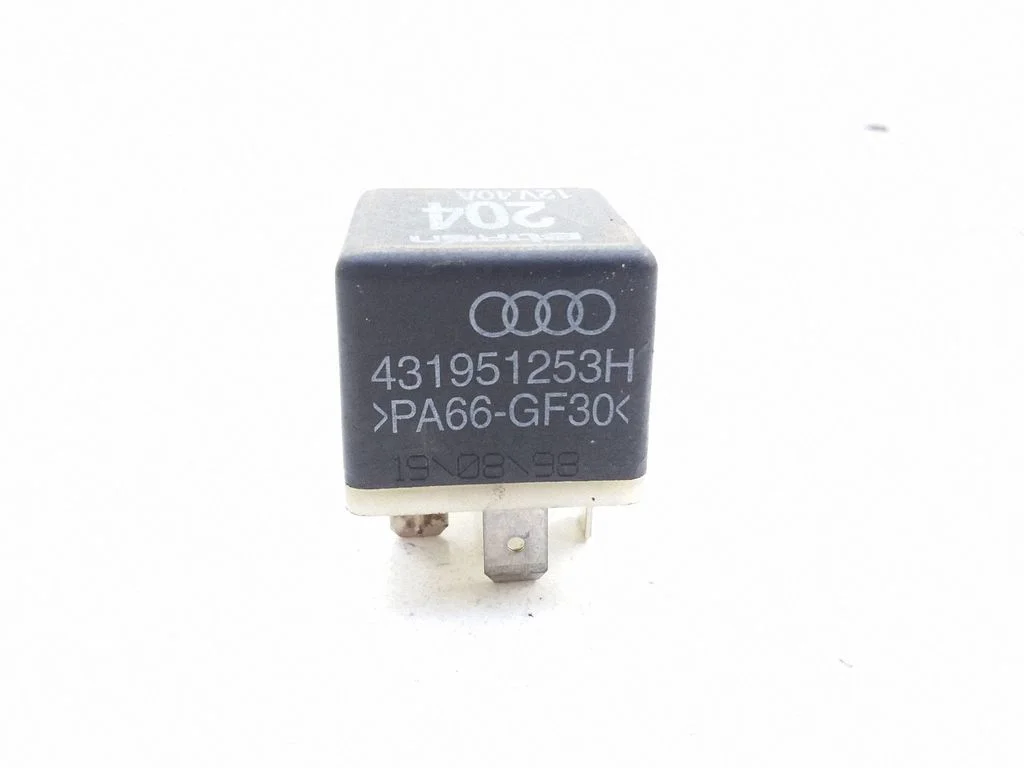Hazard warning light relay – Audi A6 Allroad C5 (1999-2005)