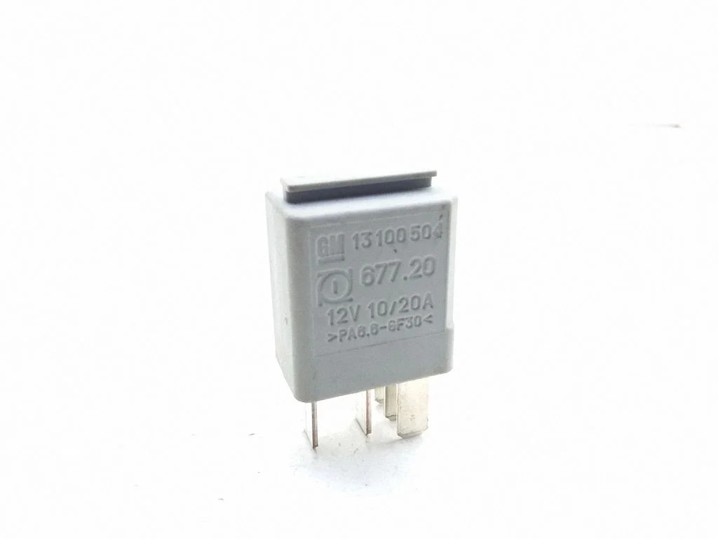 Hazard warning light relay 67720