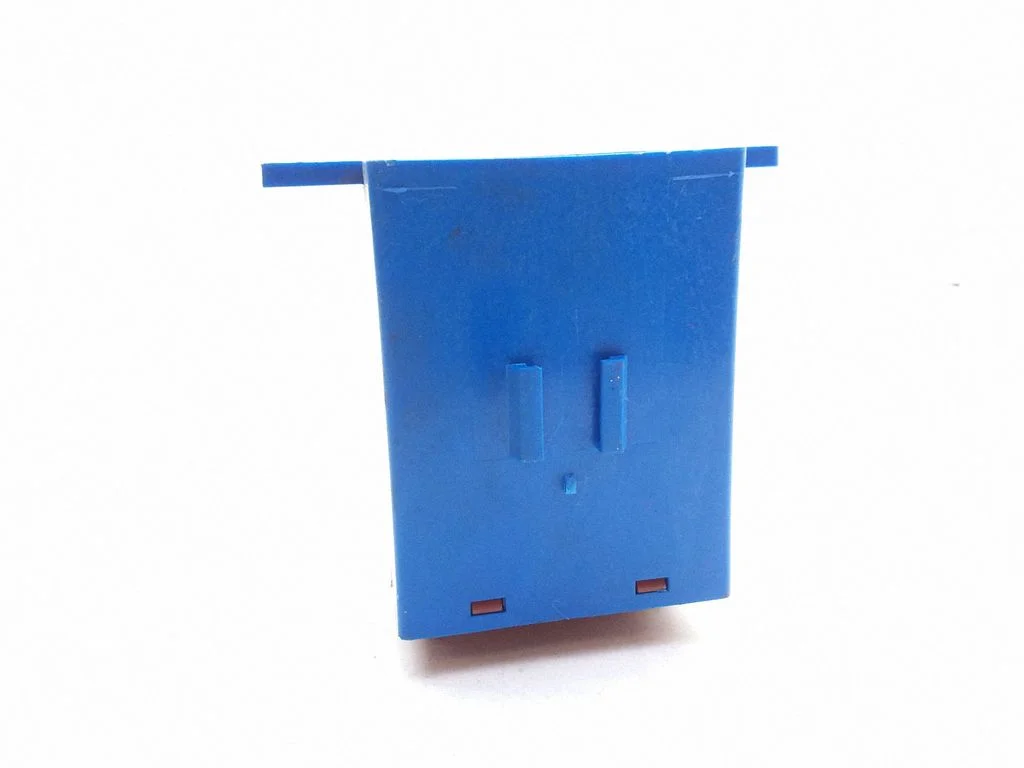 Hazard warning light relay 02495