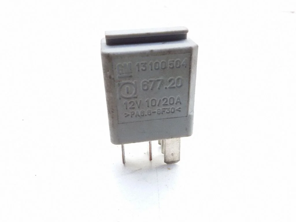 Hazard warning light relay – Opel Corsa C (2000-2006)