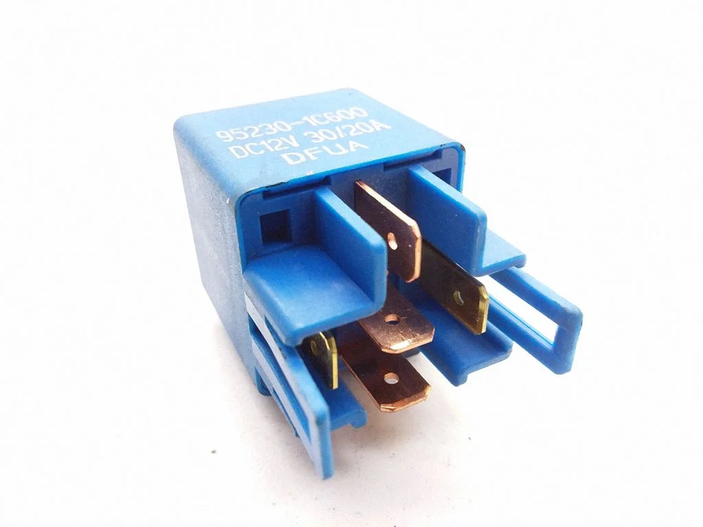 Hazard warning light relay