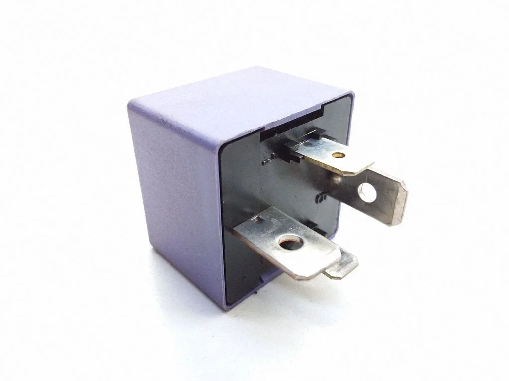 Hazard warning light relay – Renault Espace IV (2002-2014)
