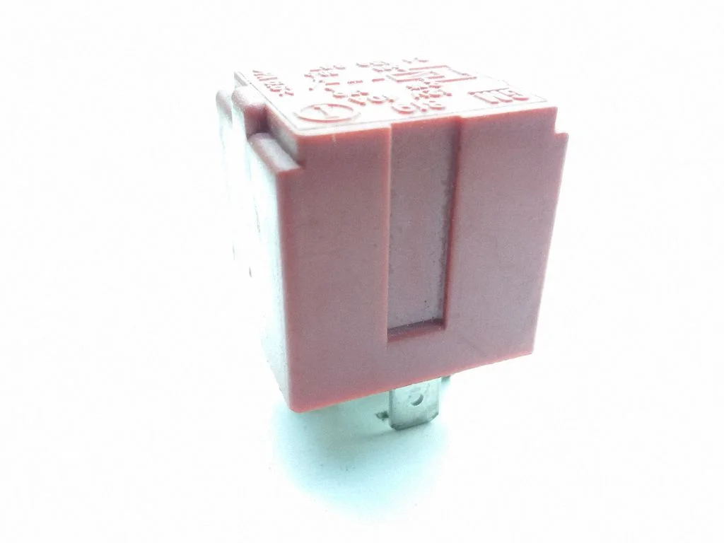 Hazard warning light relay – Opel Vectra C (2005-2009)