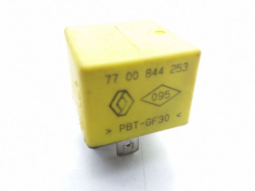 Hazard warning light relay