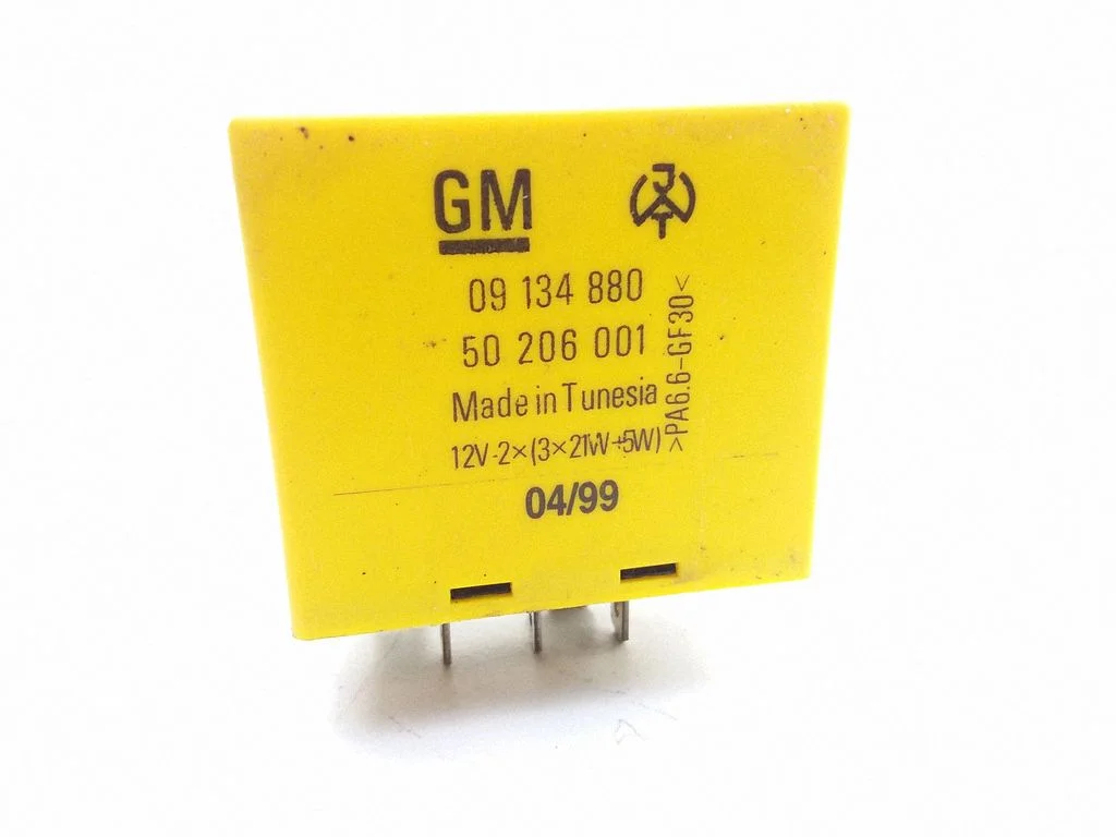 Hazard warning light relay – Opel Vectra B (1996-2002)