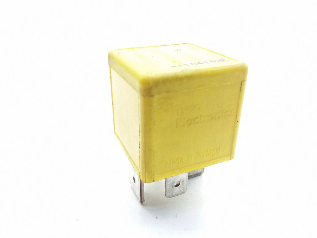 Hazard warning light relay – Saab 9-3 Ver2 (2003-2007)