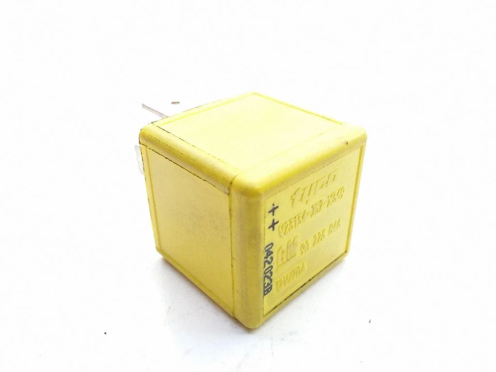Hazard warning light relay – Opel Vectra C (2002-2005)