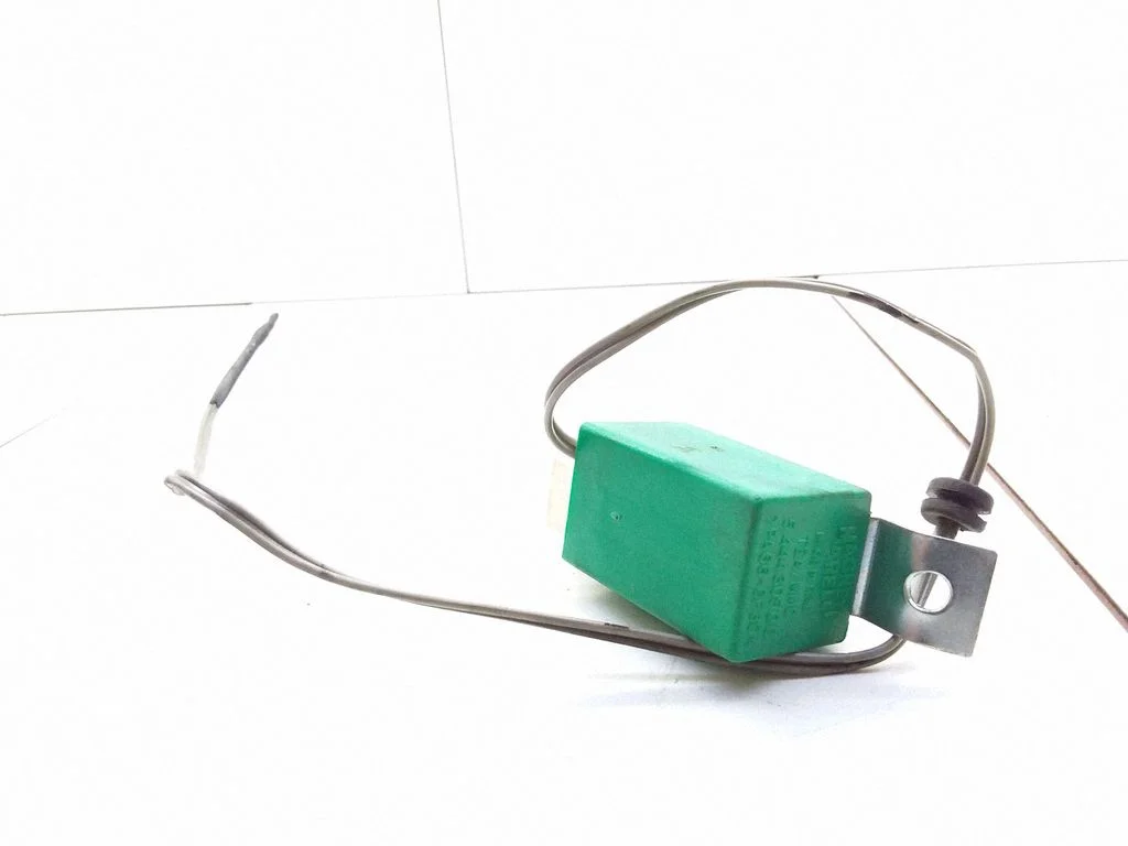 Hazard warning light relay – Renault Espace III (1997-2003)