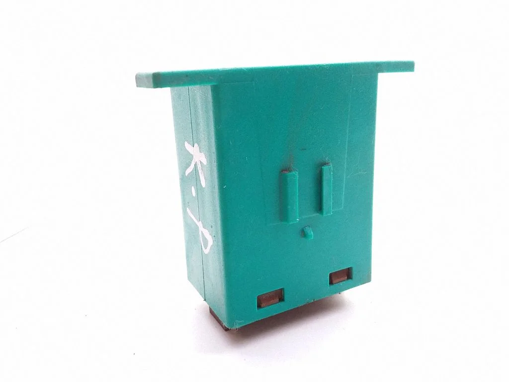 Hazard warning light relay