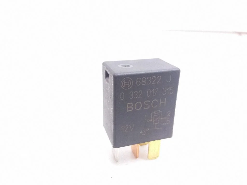 Hazard warning light relay – Honda CR-V (2002-2006)