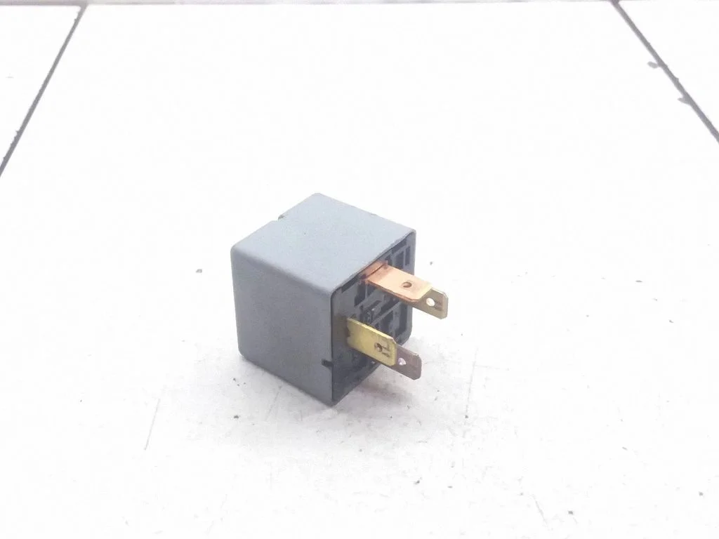 Other relay 0K2FA67740