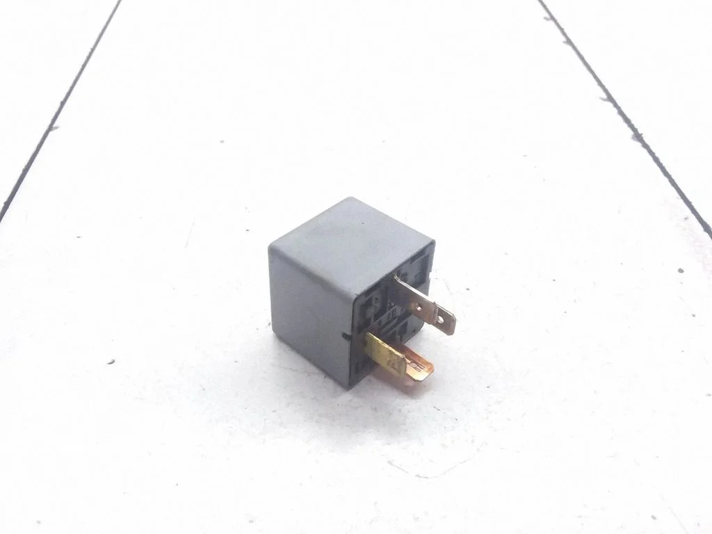 Other relay 0K2FA67740