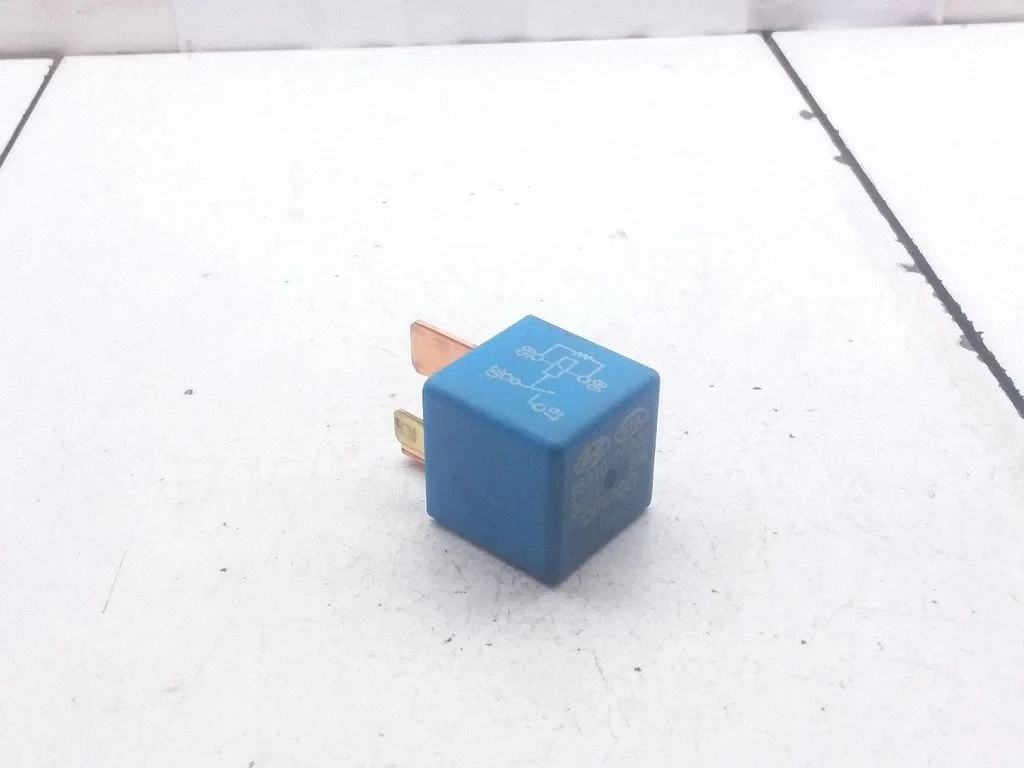 Other relay 952102E000