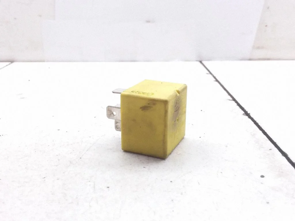 Other relay 7700844253