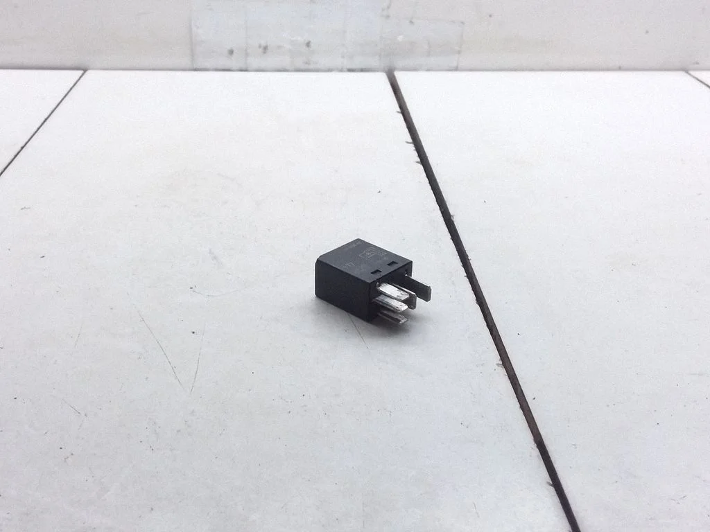 Other relay – Jaguar XJ X308 (1998-2002)