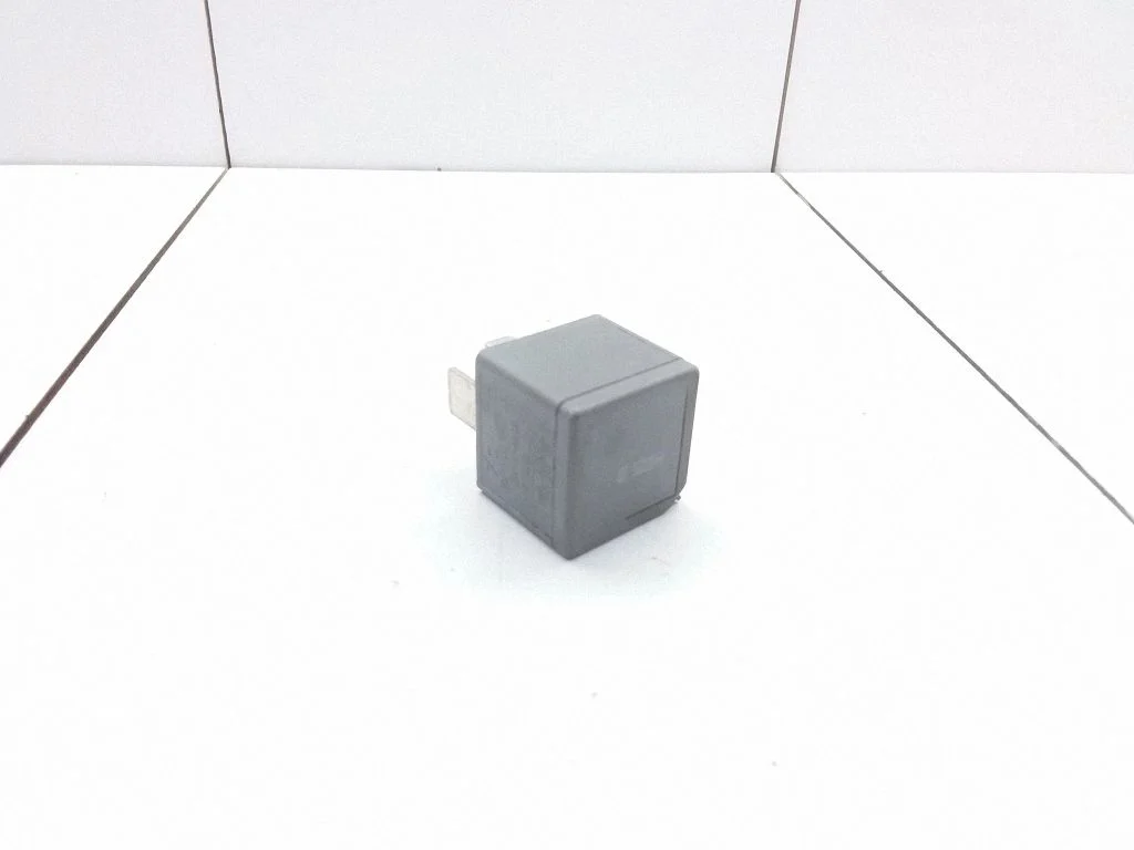 Other relay 5M5T14B192EA