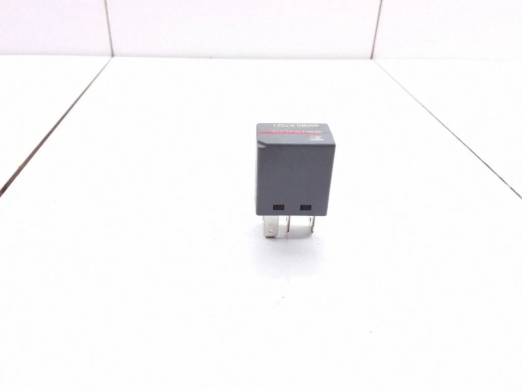 Cits relejs – Toyota Avensis T250 (2006-2009)
