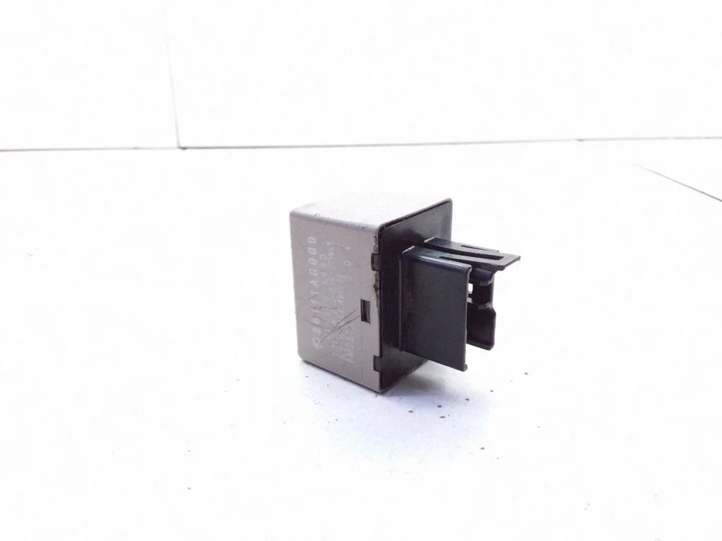 Cits relejs 86111AG000