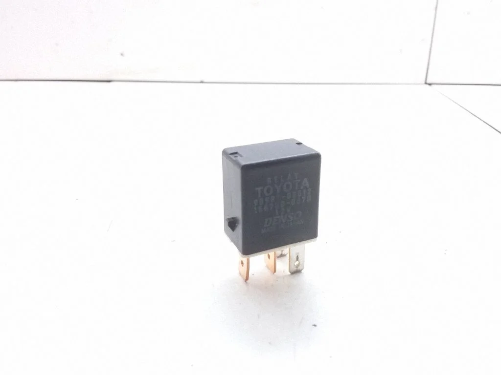 Other relay 9098702012