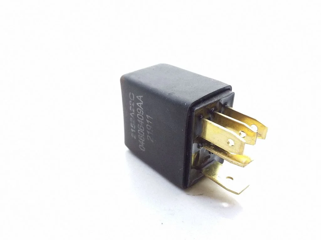 Other relay 04606409AA