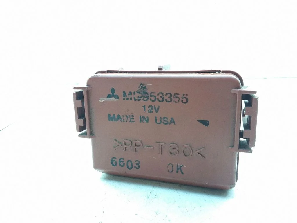 Inny przekaźnik MB953355