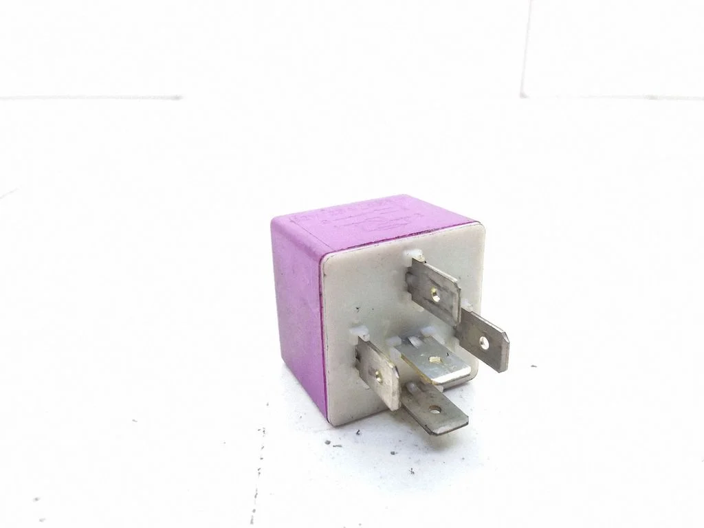 Other relay 12V25A03517
