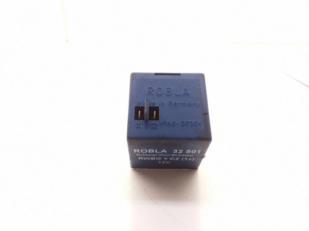 Cits relejs 32501