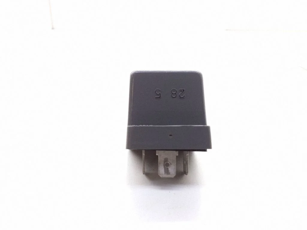 Other relay 2042103