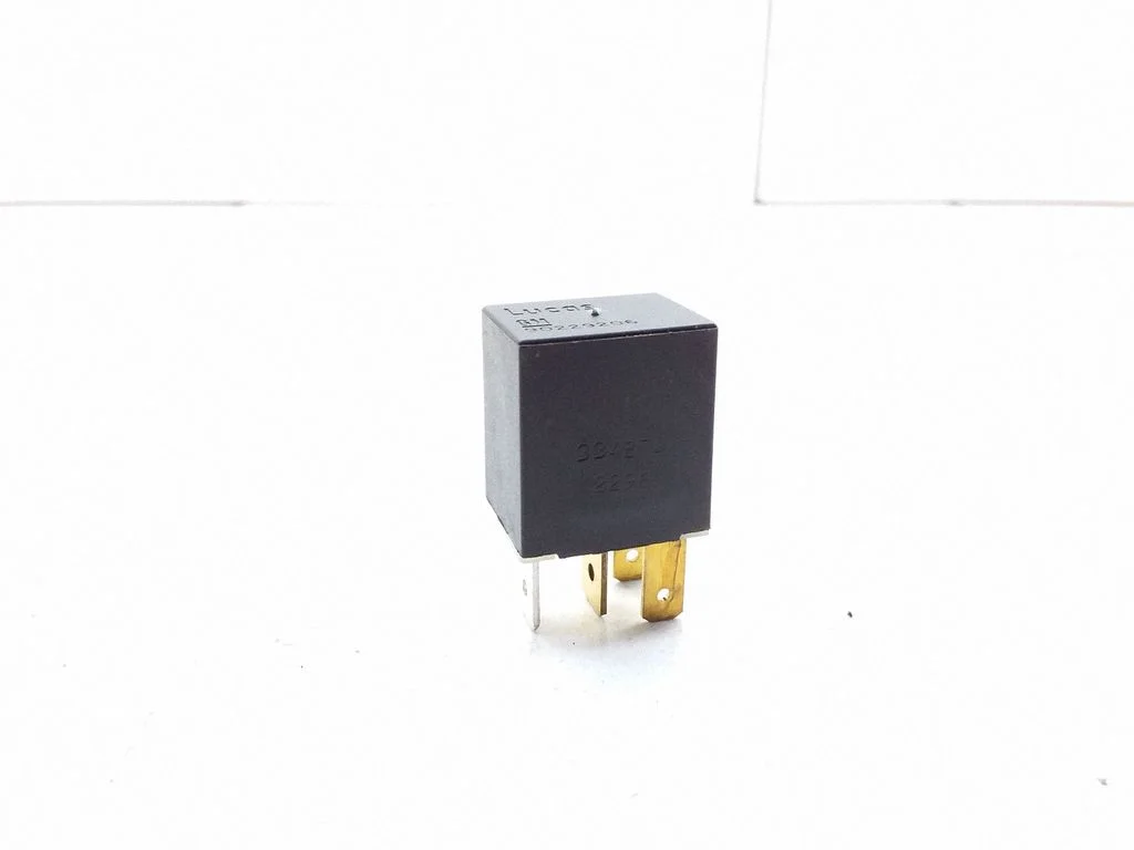 Other relay 90229206 – Saab 9000 CS (1992-1998)