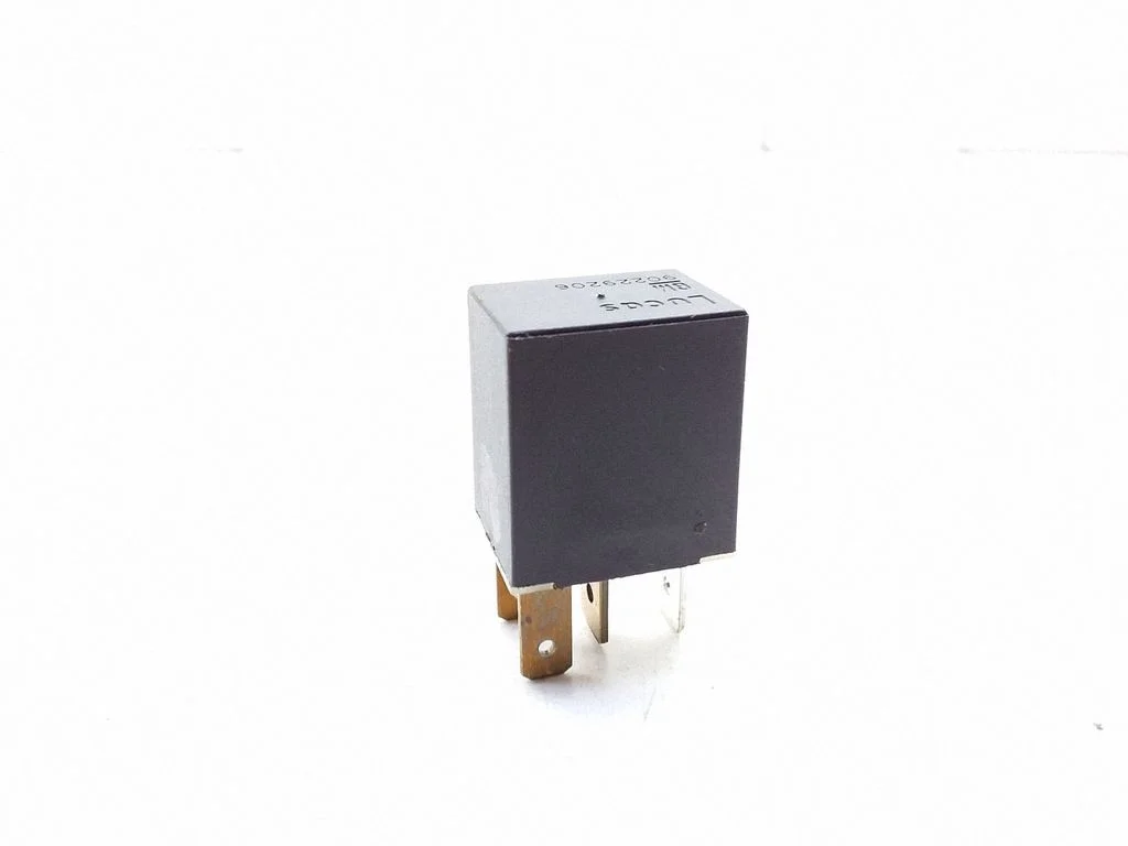 Other relay 90229206 – Saab 9000 CS (1992-1998)
