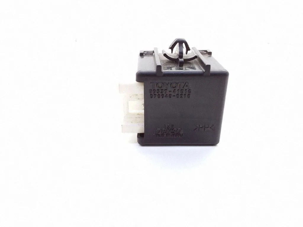 Other relay – Toyota Corolla Verso E110 (1997-2001)