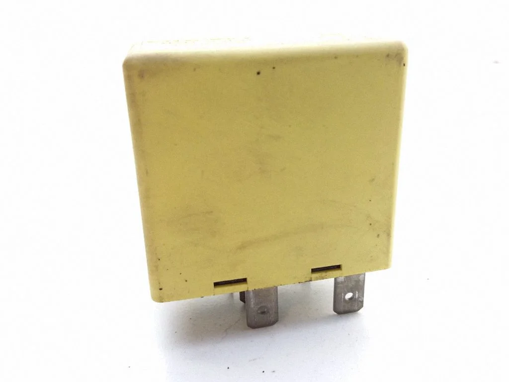 Other relay 09134880