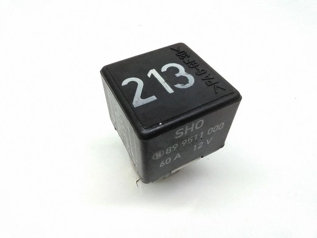 Inny przekaźnik 443951253J