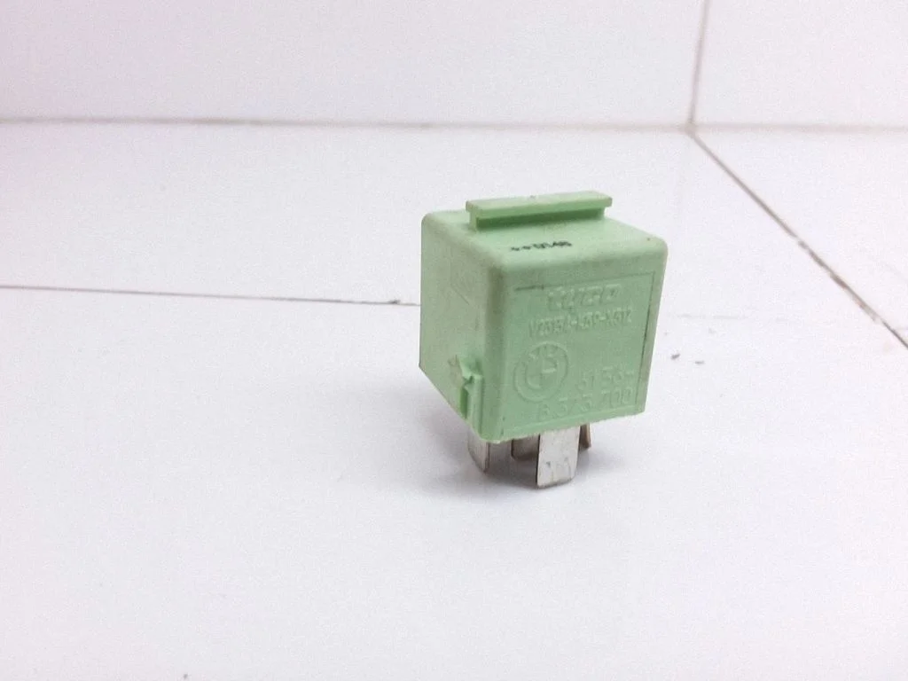 Cits relejs V23134K59X312